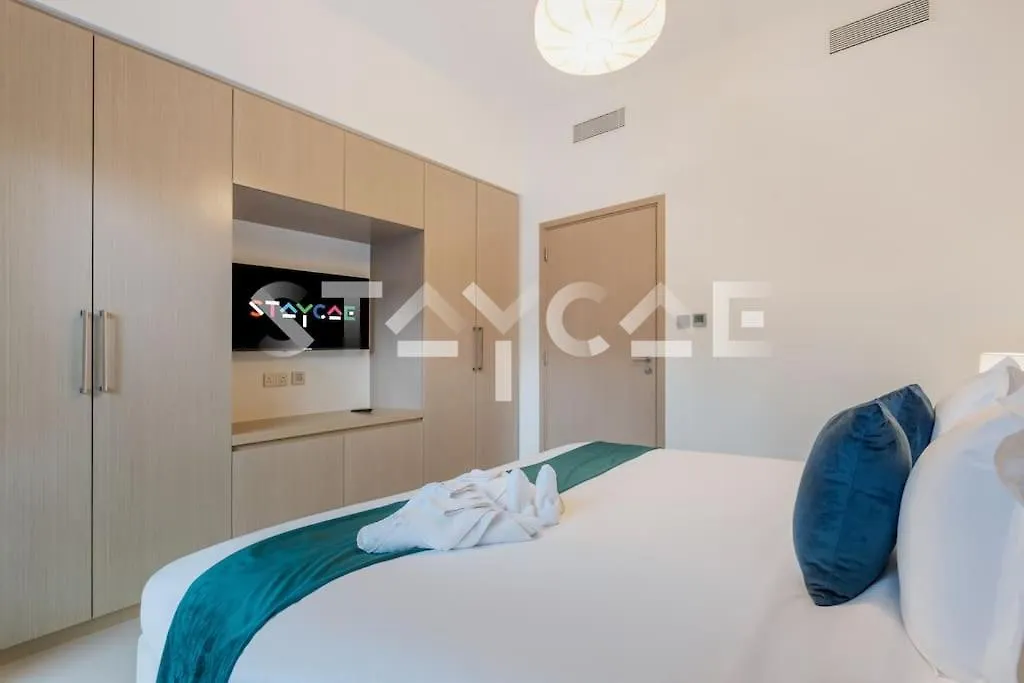 Staycae- Burj Royale Residence 03 Bedroom Dubai 0*,